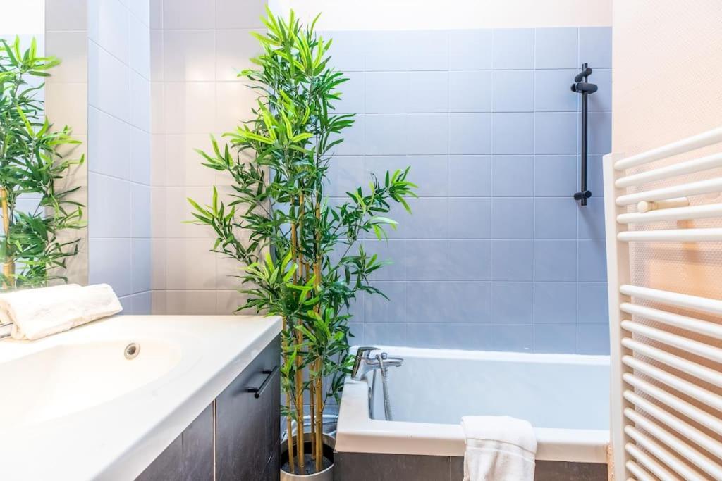 Confort Et Espace 12pers Centre Lamartine Apartment